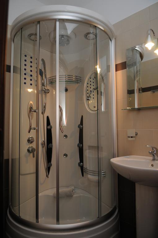Sofia Apartment ยีธิโอ ห้อง รูปภาพ